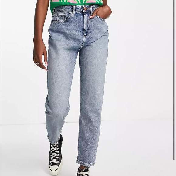 New ASOS jeans - Picture 1 of 3